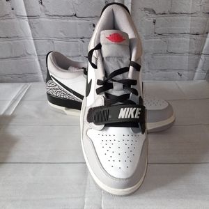 Jordan Legacy 312
